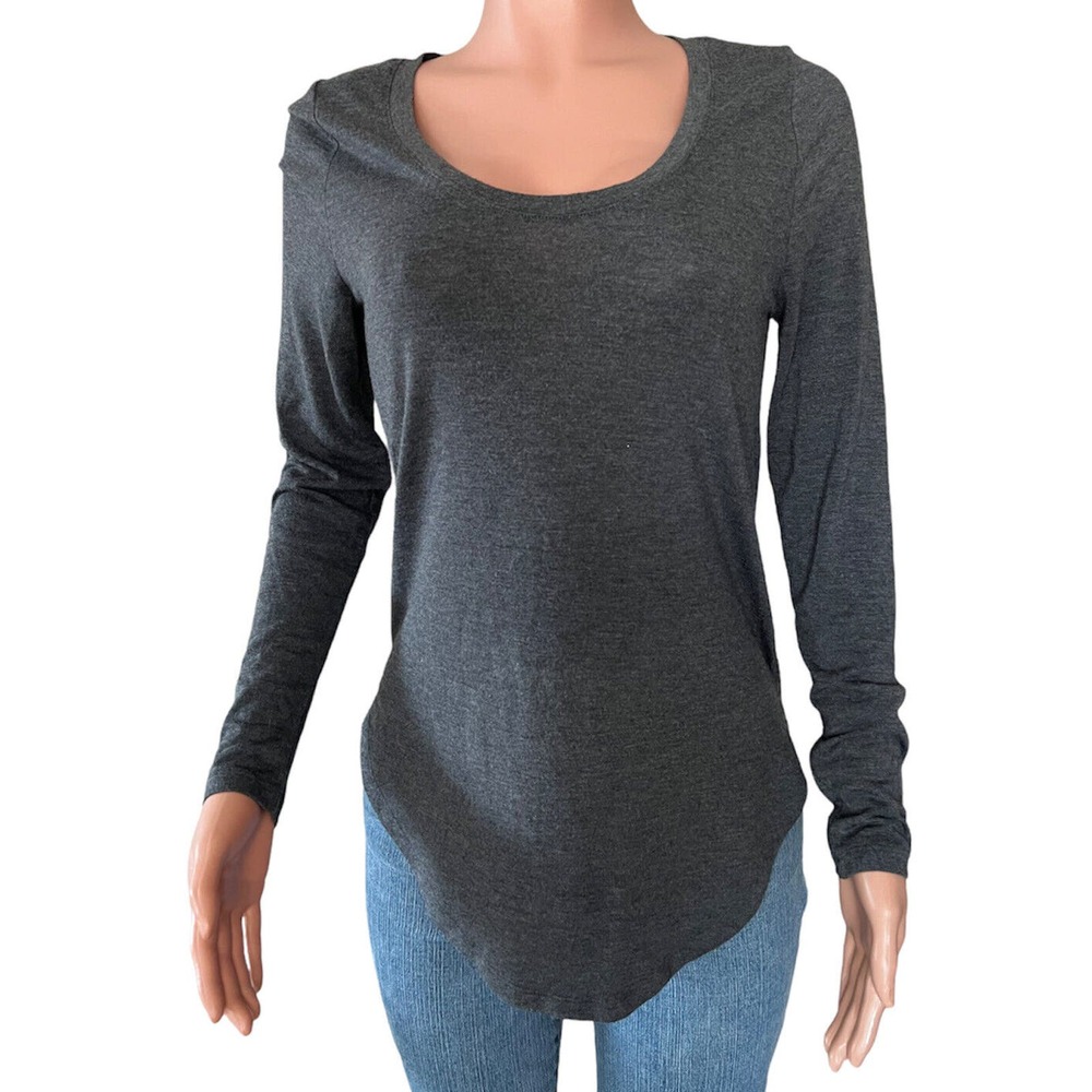 Athleta Shirt Womens Small Gray Long Sleeve Scoop Neck Pullover Stretch